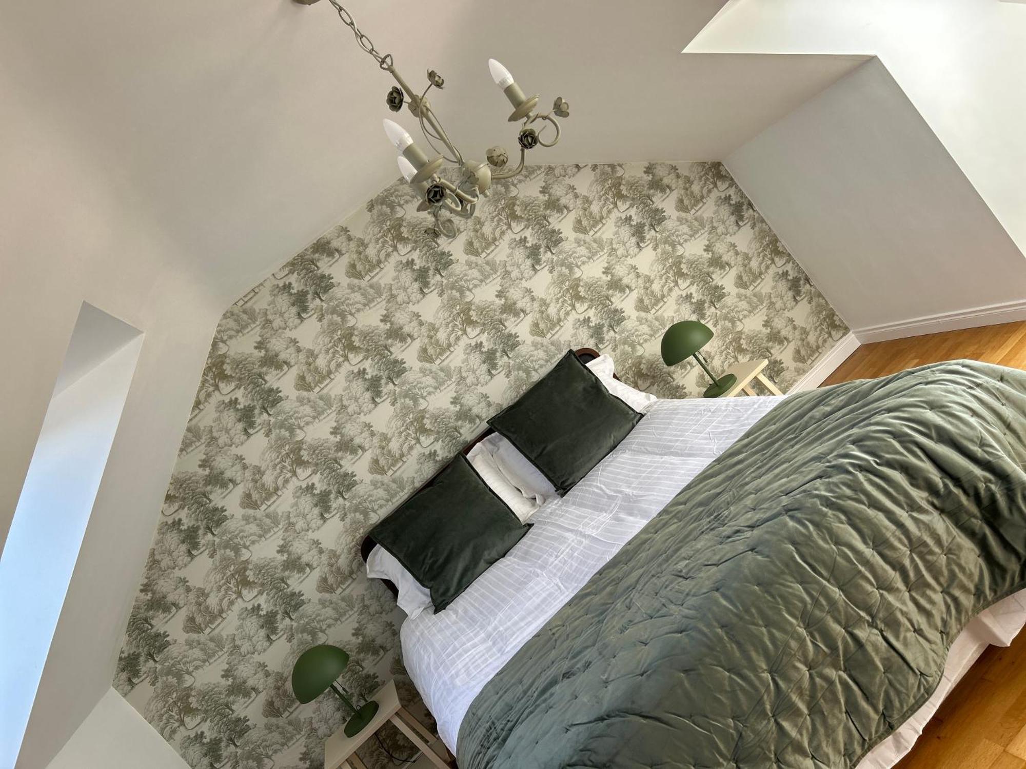 Belfast - Relax & Unwind In Our Skyline Retreat - 3 Bedroom Apartment With Parking エクステリア 写真