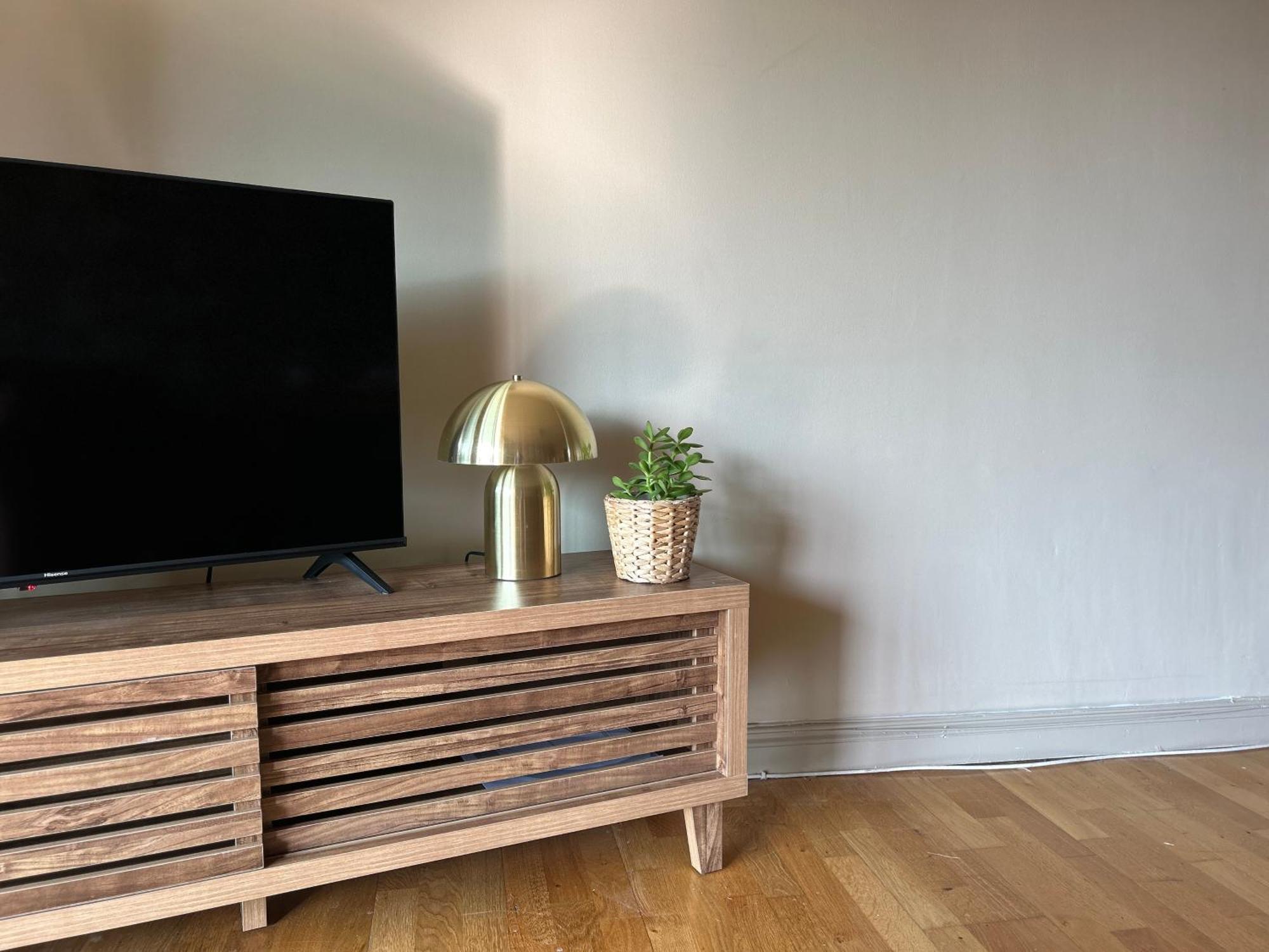 Belfast - Relax & Unwind In Our Skyline Retreat - 3 Bedroom Apartment With Parking エクステリア 写真